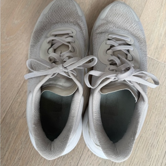 Lululemon Women's Chargefeel 2 Low Workout Shoe Grey Size 8 $138 - Picture 3 of 6